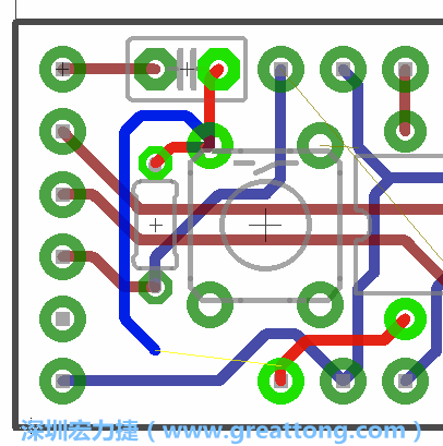 要在電路板正面進(jìn)行+5V信號線連結(jié)和其他連結(jié)點的布線工作是非常容易的，而重置信號線（信號線用來連結(jié)電路板正面左邊的重置開關(guān)）需要經(jīng)過一個可以通過電路板正反兩面的電路通道，這個通道是一個可以讓電路板正反兩面線路連接的一個小孔。