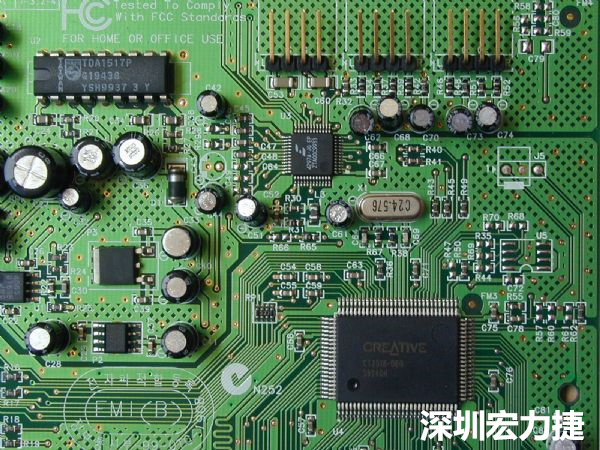 針對PCB區(qū)塊產(chǎn)生的EMI干擾問題，可使用EMI改善對策元件重點改善。